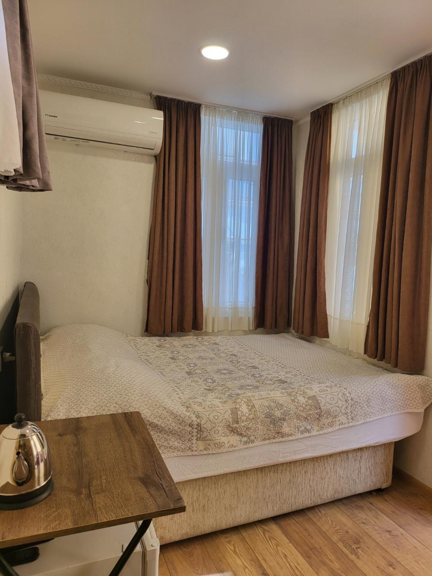 Guesthouse Sabina Tbilissi Extérieur photo