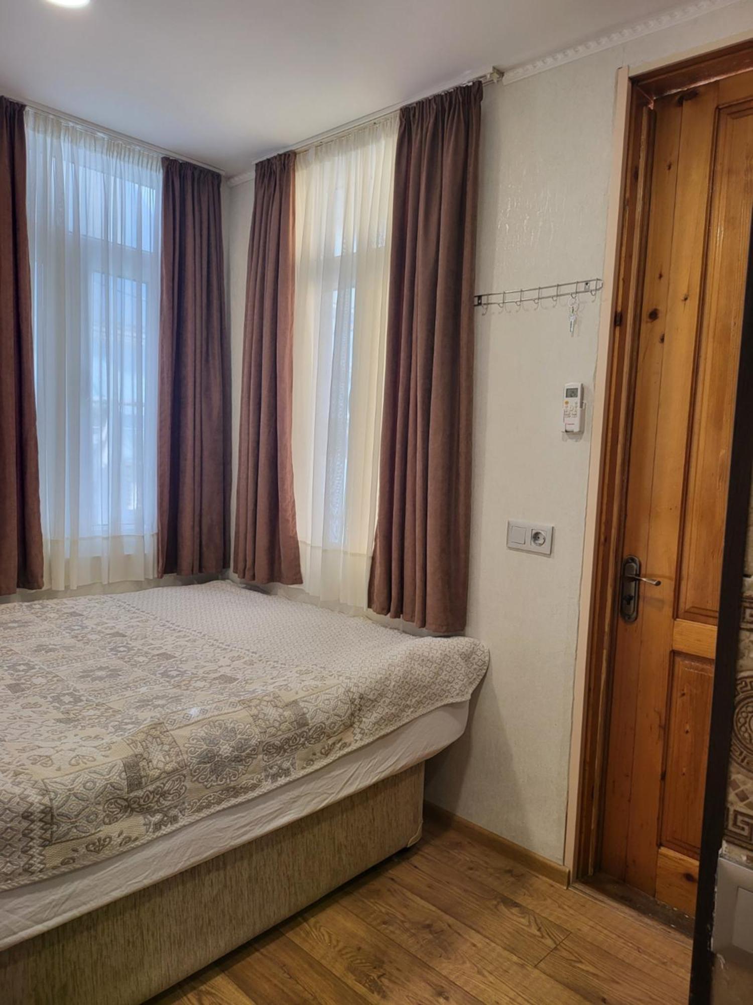 Guesthouse Sabina Tbilissi Extérieur photo