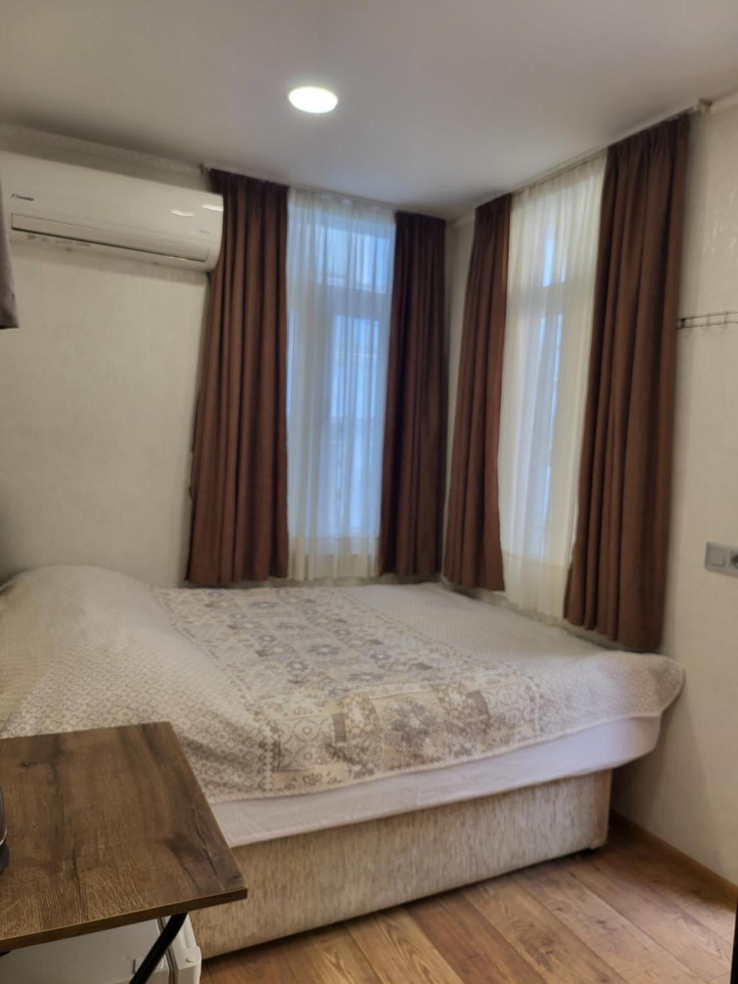 Guesthouse Sabina Tbilissi Extérieur photo